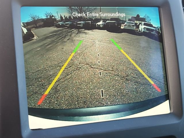 Used 2023 Jeep Cherokee Altitude Lux image 24