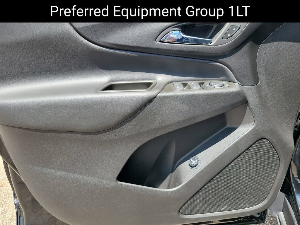 Used 2024 Chevrolet Equinox LT FWD image 9