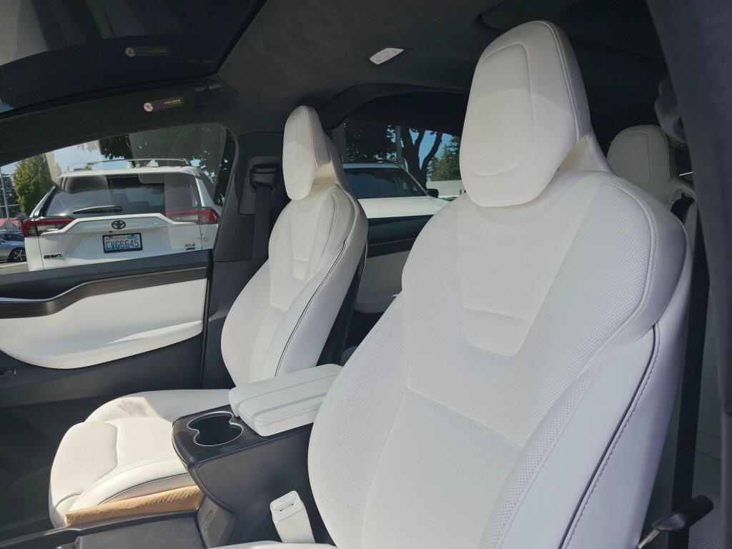 Used 2016 Tesla Model X P90D AWD/4WD image 25