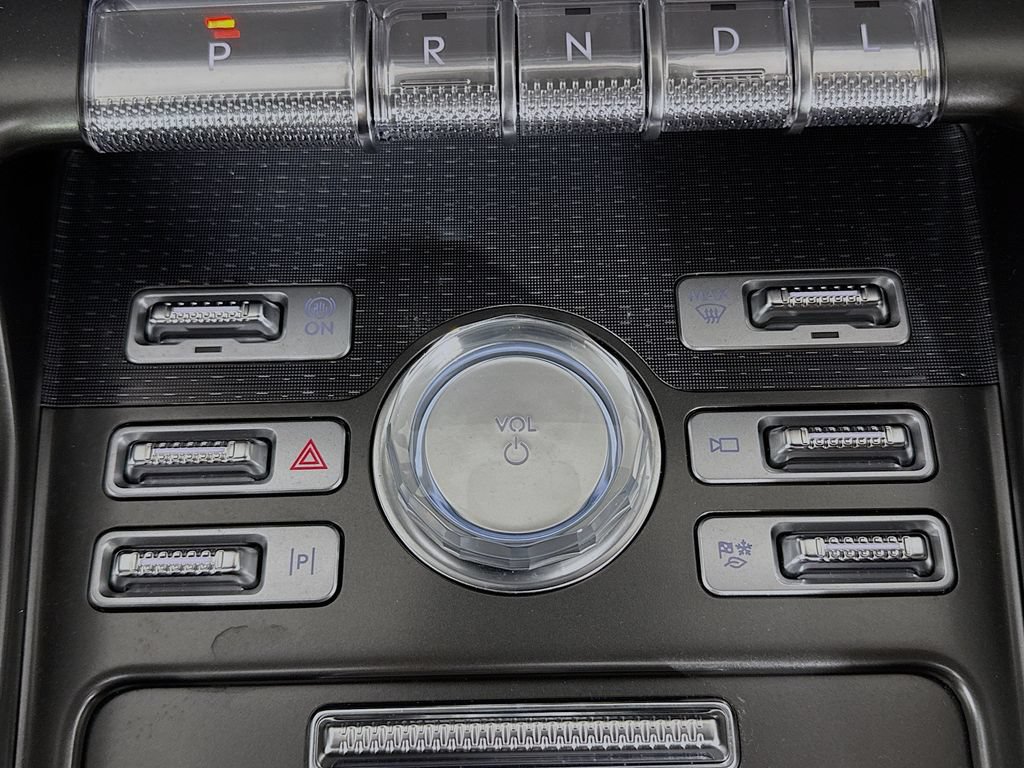 Used 2025 Lincoln Nautilus Premier w/ Equipment Group 102A AWD/4WD image 20