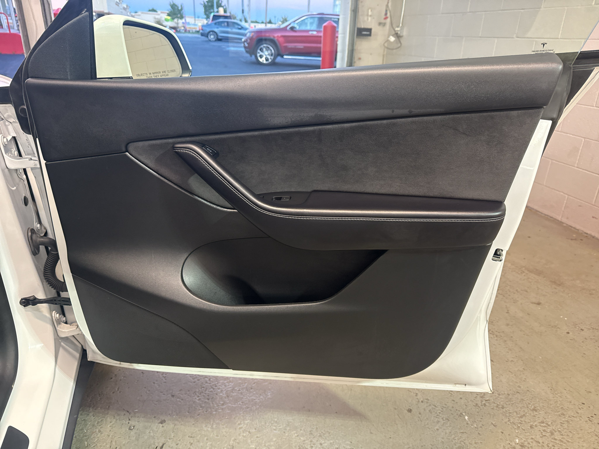 Used 2022 Tesla Model Y Long Range AWD/4WD image 22