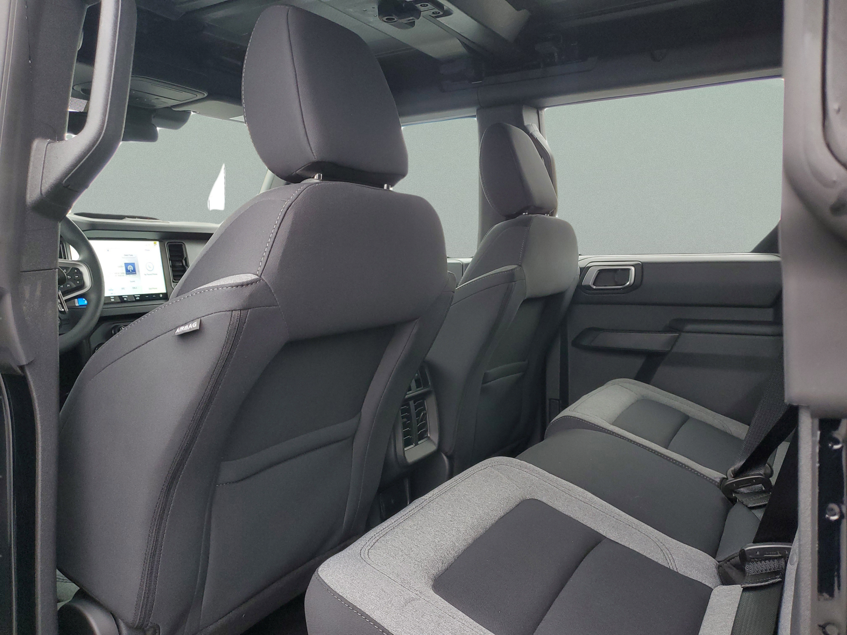 New 2025 Ford Bronco 4-Door AWD/4WD image 6