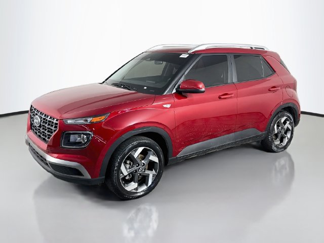 Used 2026 Hyundai Venue SEL FWD image 4