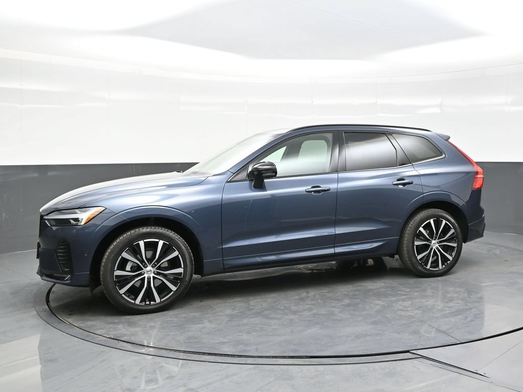 Used 2024 Volvo XC60 B5 Plus w/ Protection Package Premier AWD/4WD image 3