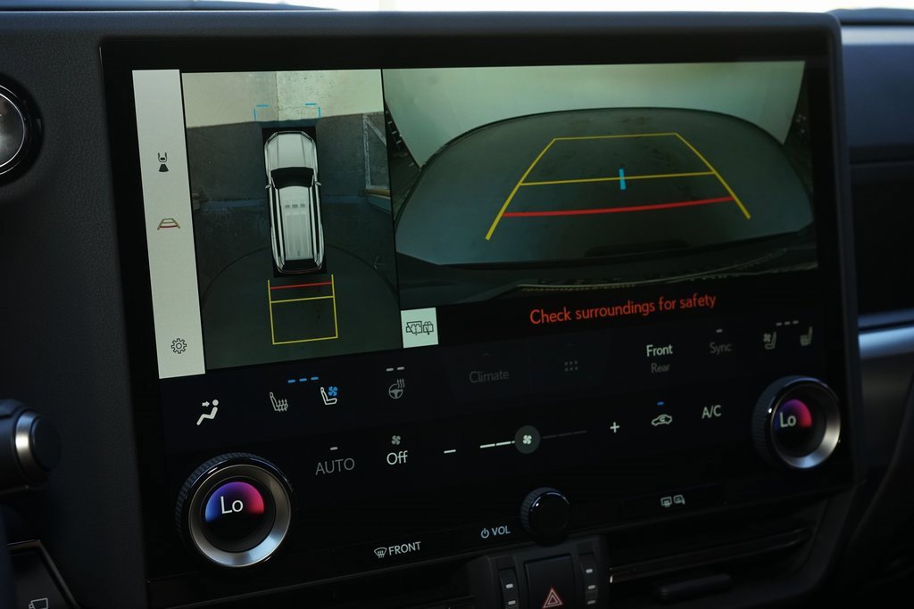 Used 2025 Lexus GX 550 image 17