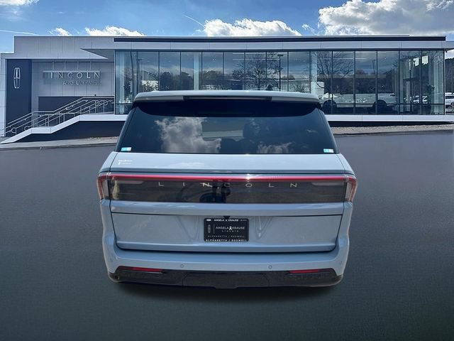 New 2026 Lincoln Navigator Reserve AWD/4WD image 7