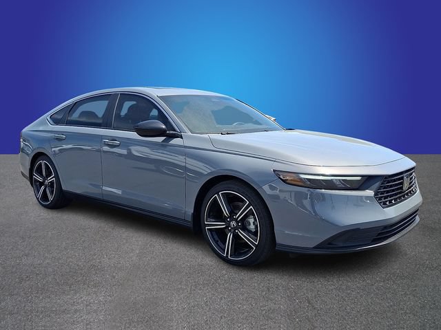 Used 2025 Honda Accord Sport image 3