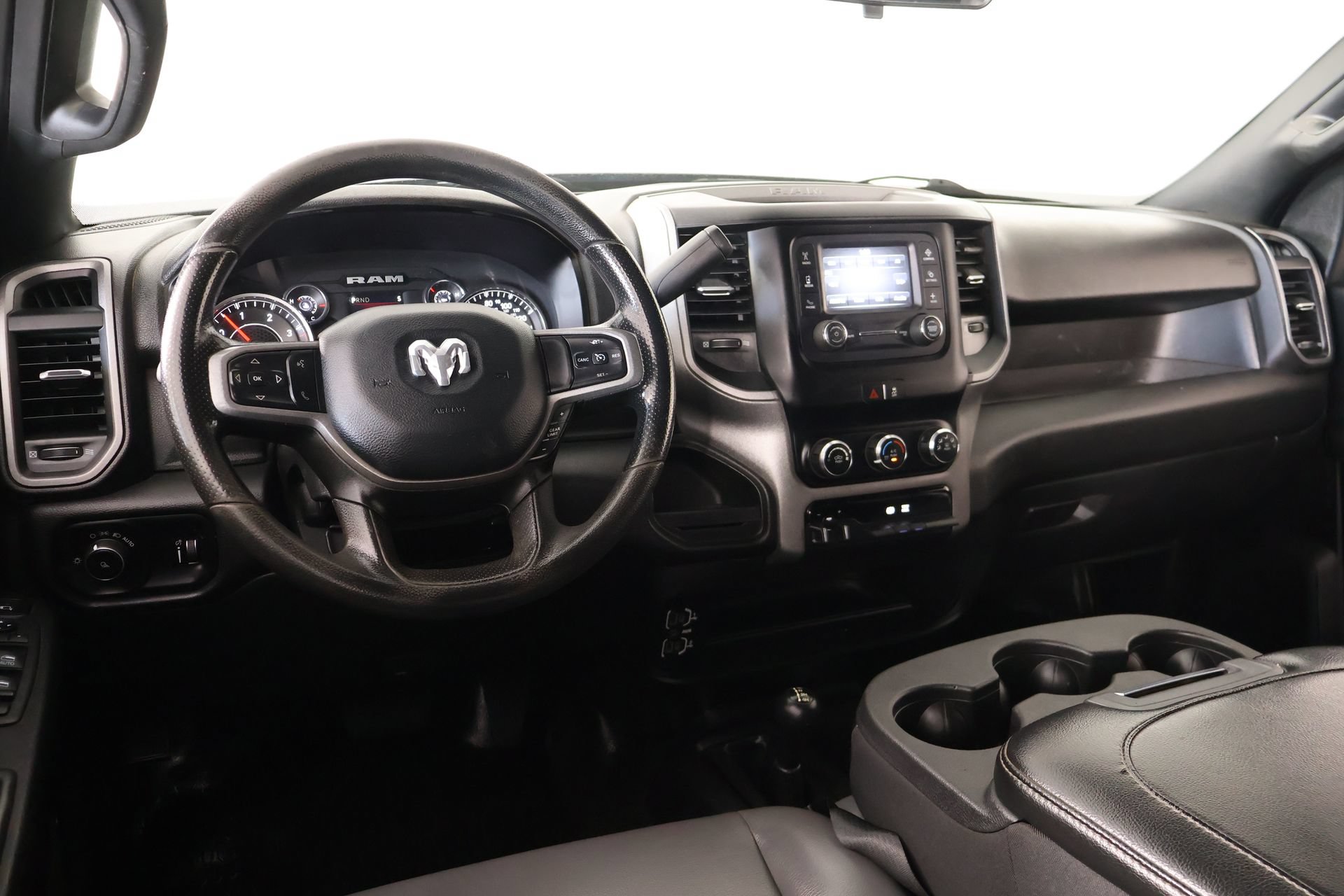 Used 2024 RAM 3500 Tradesman AWD/4WD image 2