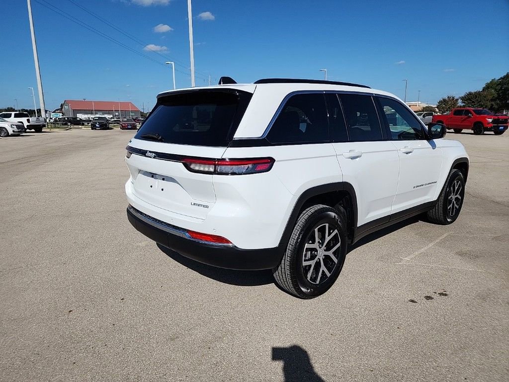 Used 2024 Jeep Grand Cherokee Limited image 18