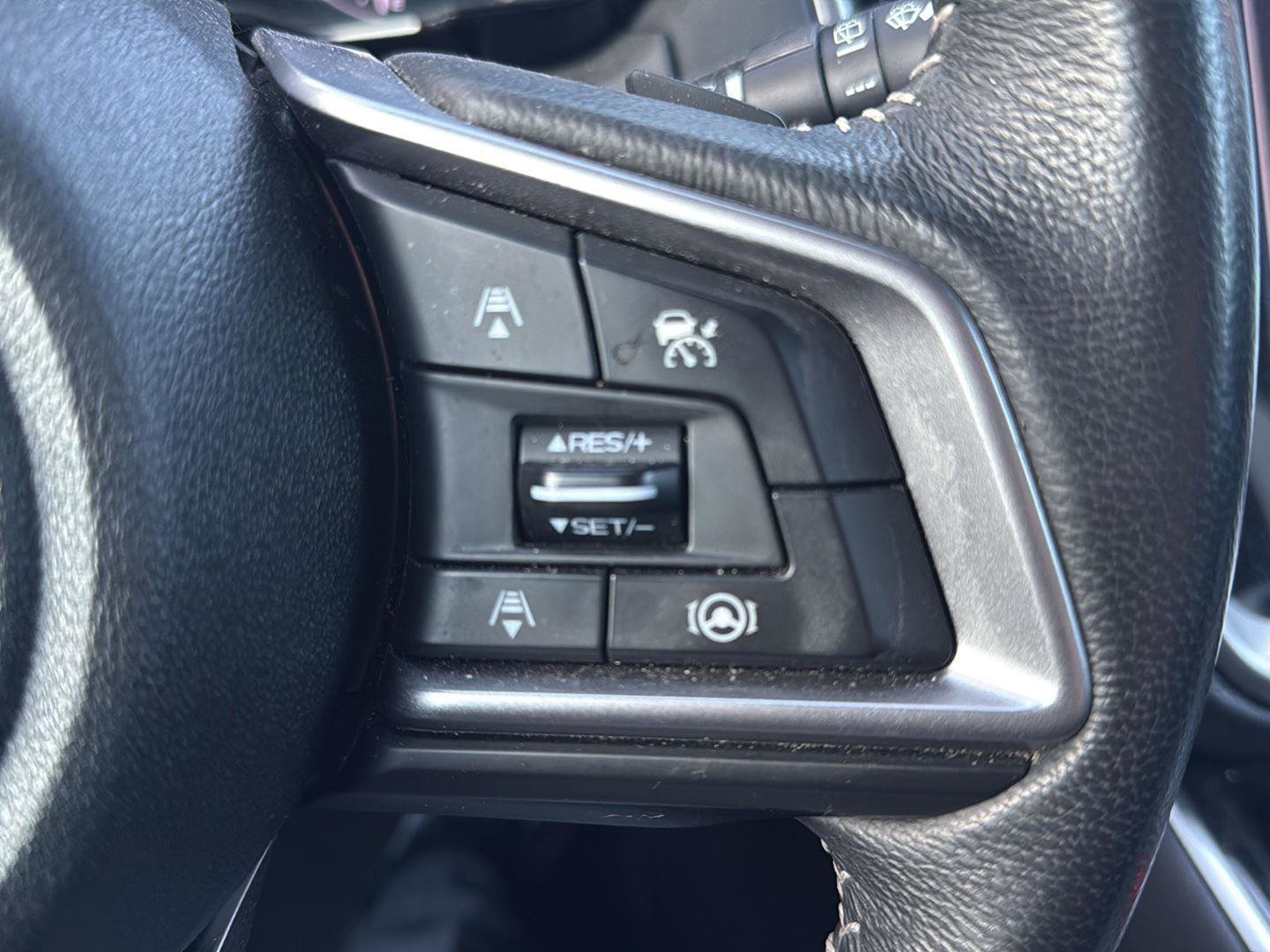 Used 2022 Subaru Outback Premium image 11