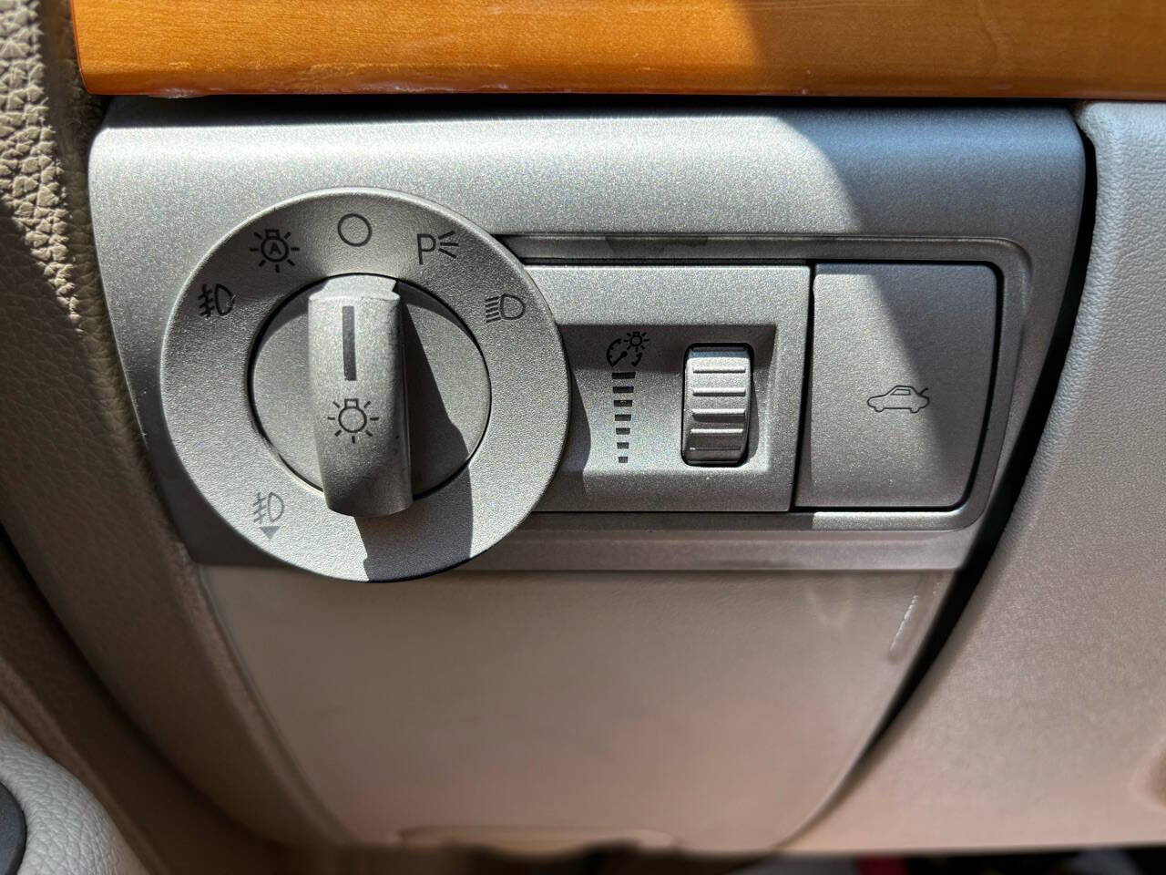 Used 2007 Lincoln MKZ image 14