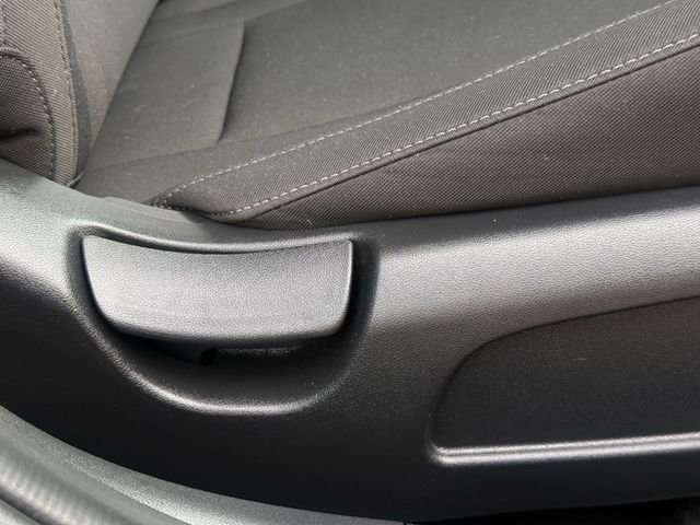 Used 2025 Hyundai Elantra Hybrid FWD image 29