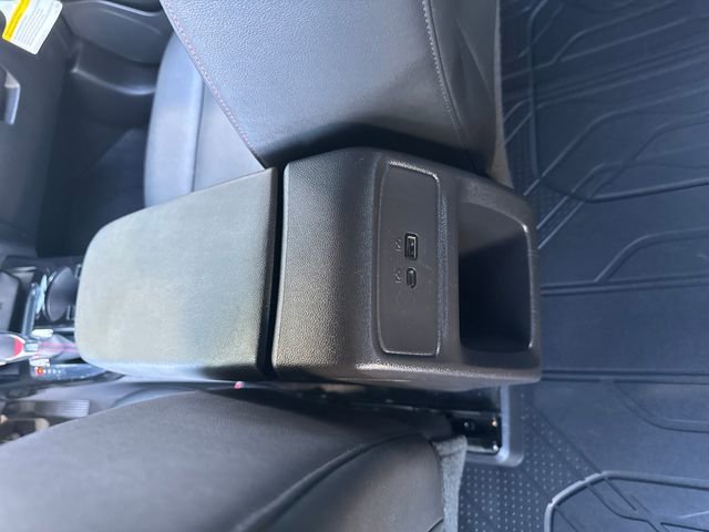 Certified 2025 Chevrolet Trax RS FWD image 24