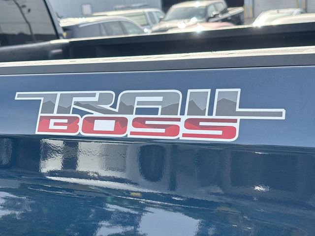 Used 2019 Chevrolet Silverado 1500 Custom Trail Boss w/ Custom Convenience Package image 15