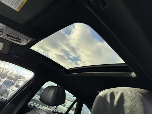 Used 2019 BMW X6 xDrive50i w/ Executive Package image 16