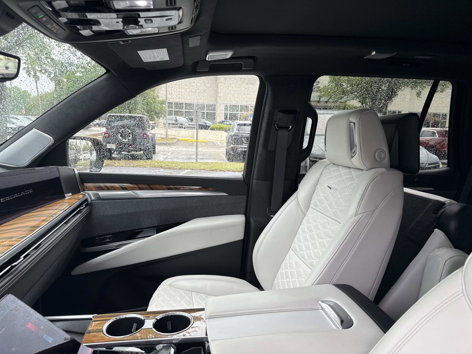 Used 2025 Cadillac Escalade Sport Platinum image 27