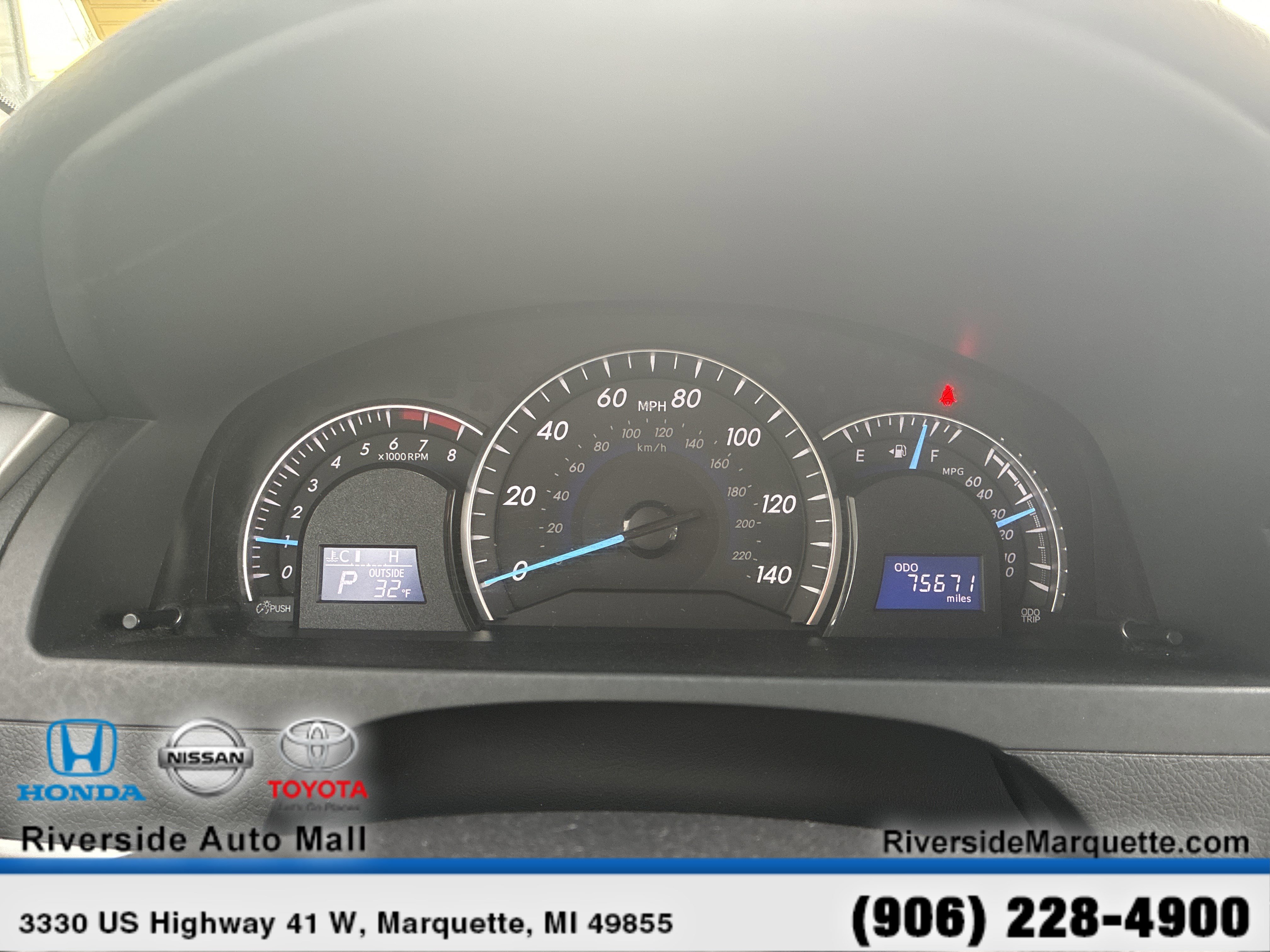 Used 2014 Toyota Camry SE image 16