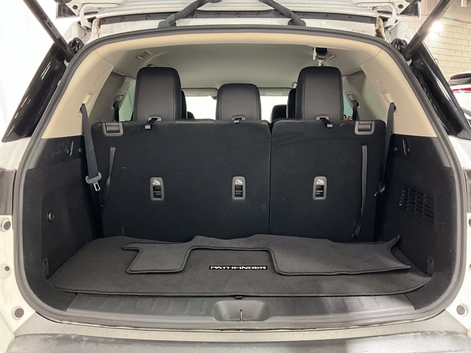 Used 2026 Nissan Pathfinder SL AWD/4WD image 26