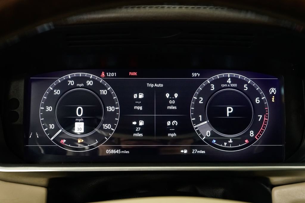 Used 2020 Land Rover Range Rover HSE image 16