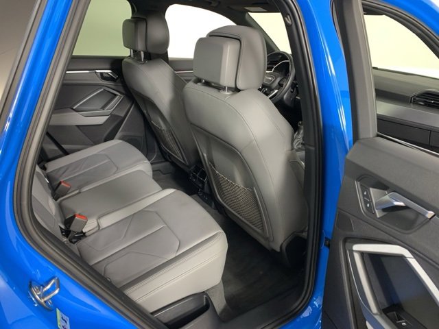 Used 2020 Audi Q3 2.0T Prestige w/ Prestige Package image 34