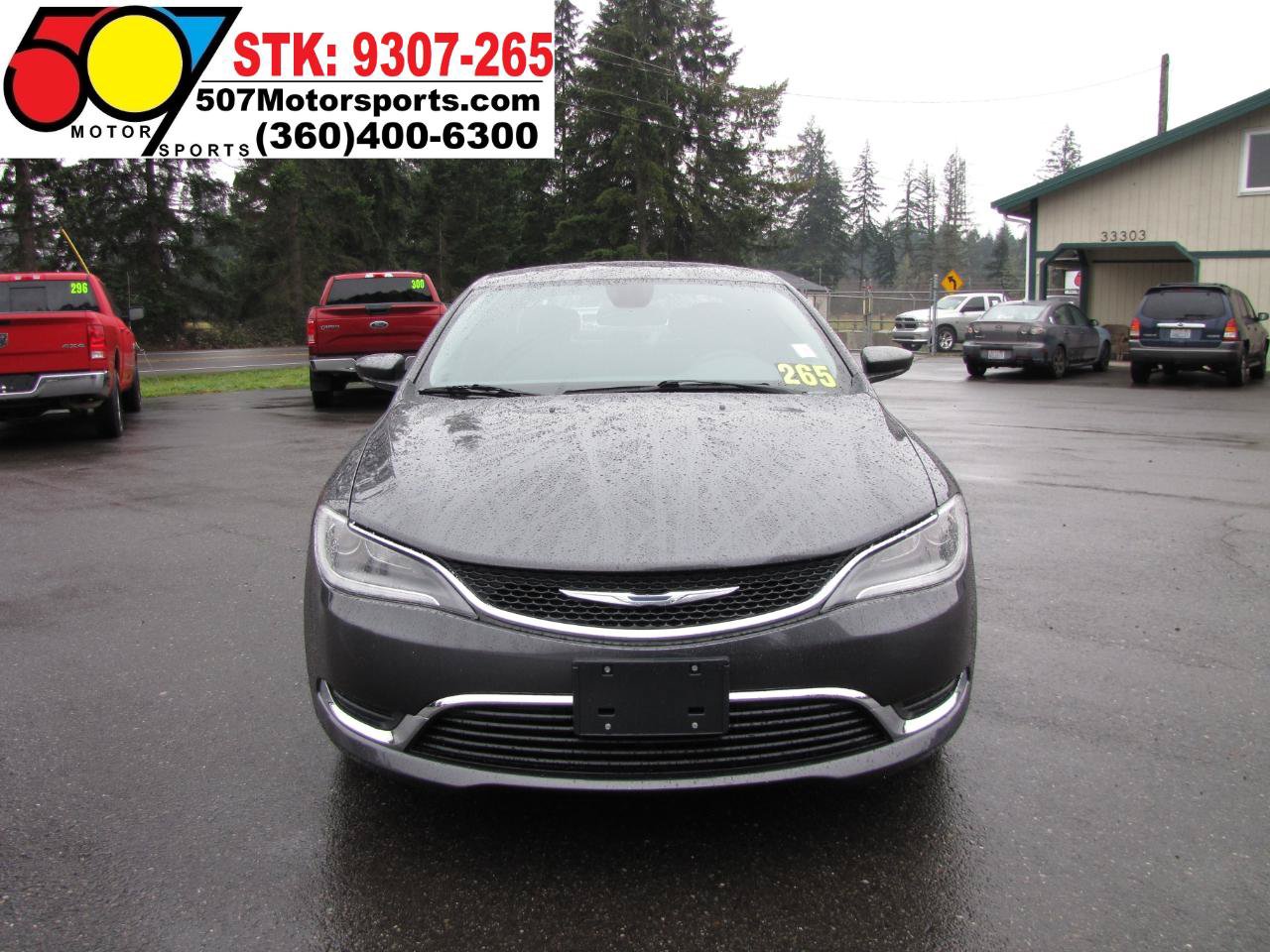 Used 2016 Chrysler 200 Limited FWD image 11