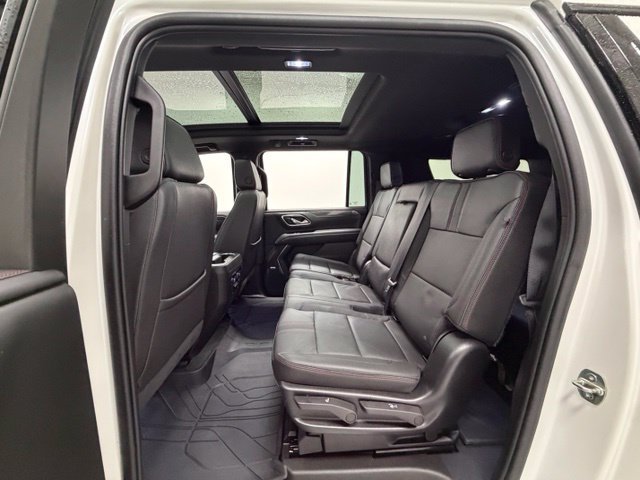 Certified 2022 Chevrolet Suburban RST w/ Sport Performance Package AWD/4WD image 23