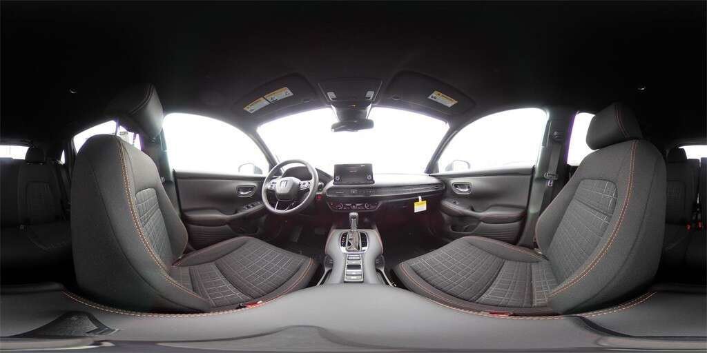 Used 2024 Honda HR-V Sport image 2