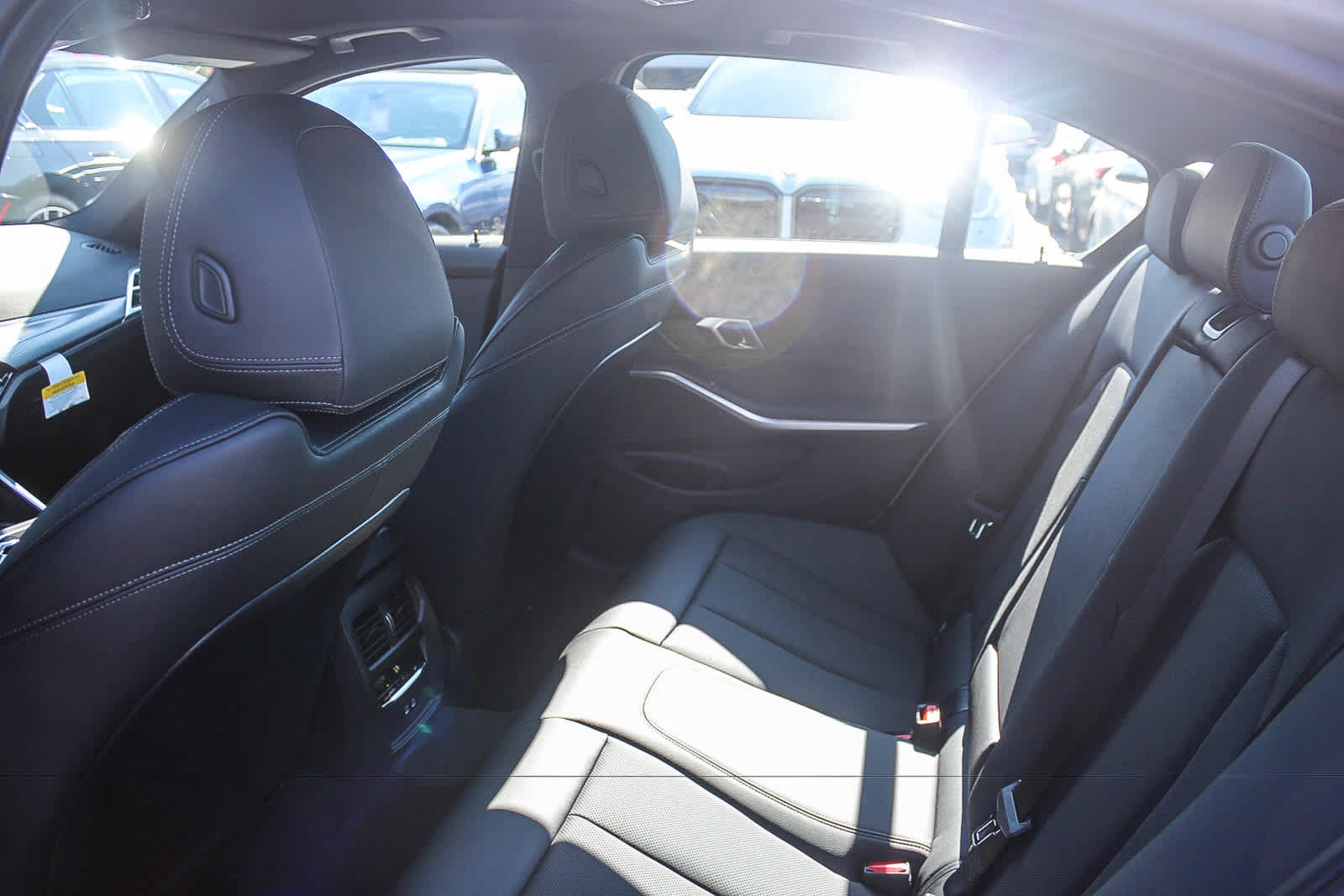 New 2026 BMW 330i Sedan w/ M Sport Package RWD image 18
