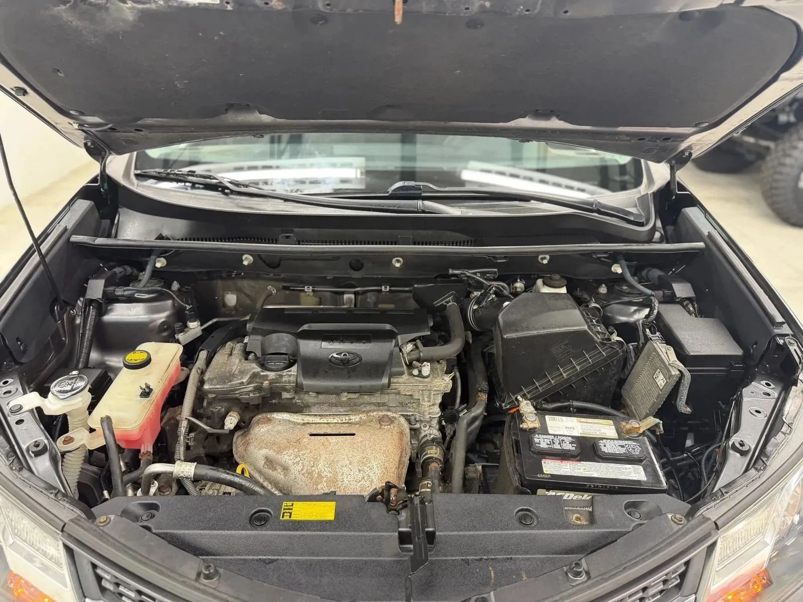 Used 2013 Toyota RAV4 XLE AWD/4WD image 31
