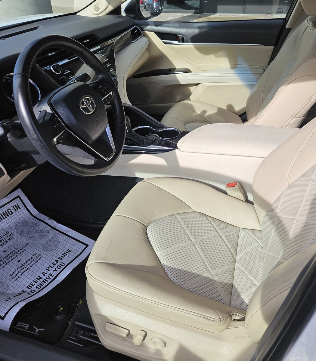 Used 2018 Toyota Camry XLE w/ Audio Package image 9