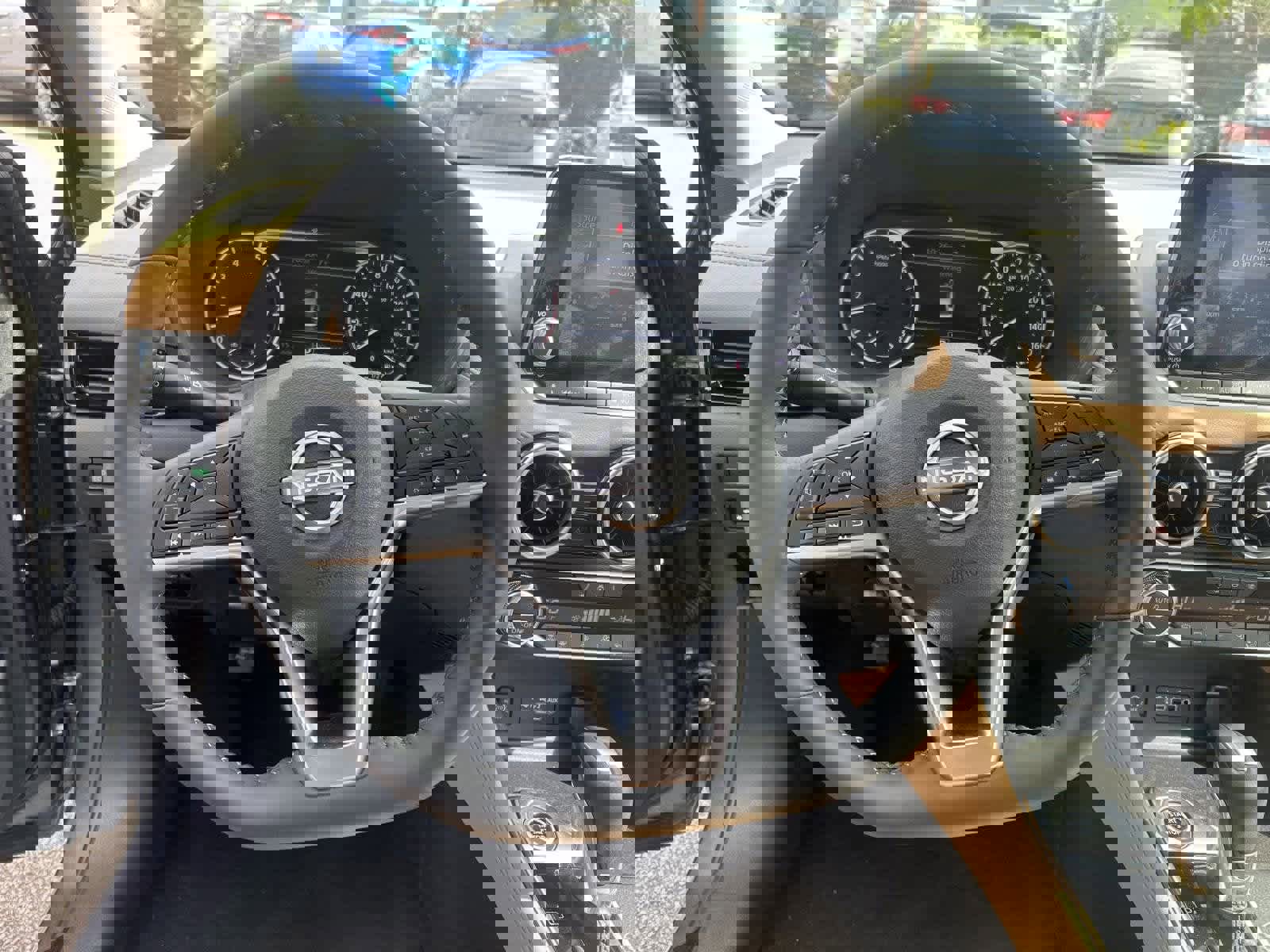 New 2025 Nissan Sentra SV w/ SV Premium Package image 8