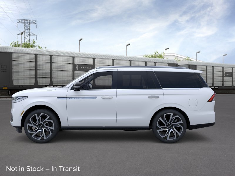New 2026 Lincoln Navigator Reserve image 16