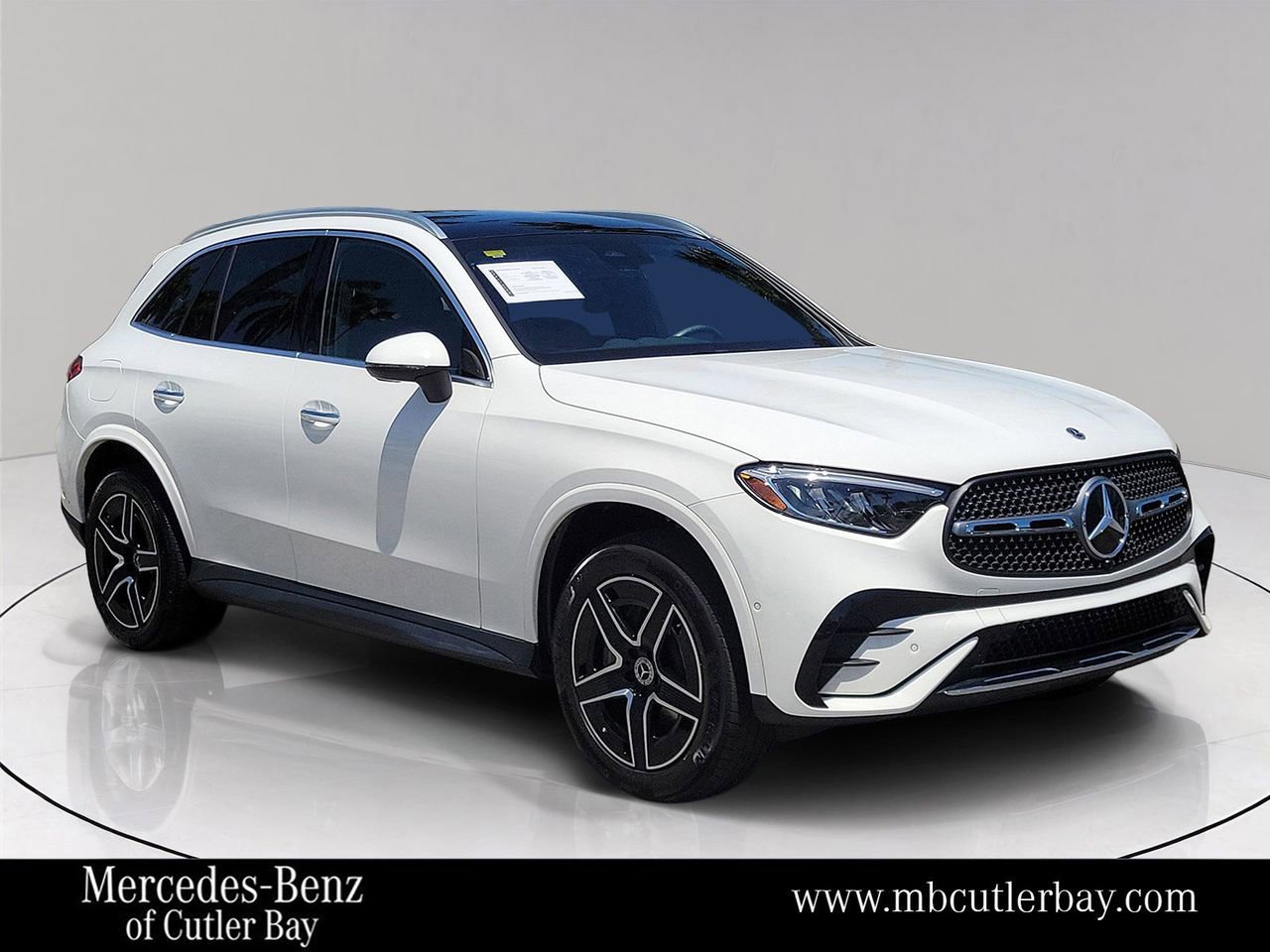 Certified 2024 Mercedes-Benz GLC 300 image 1