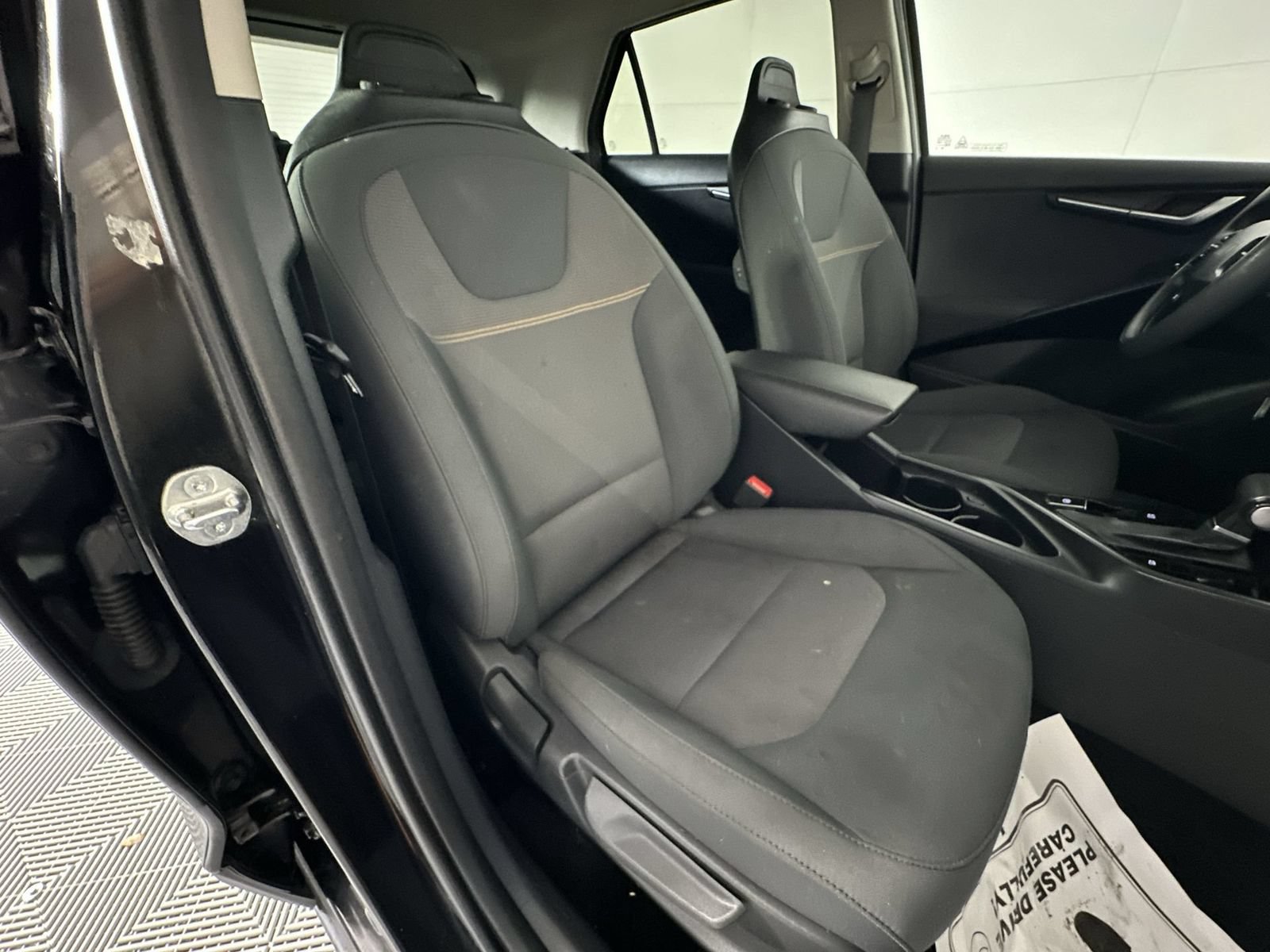 Used 2024 Kia Niro LX FWD image 27