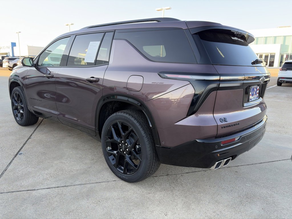 Used 2025 Chevrolet Traverse RS image 7