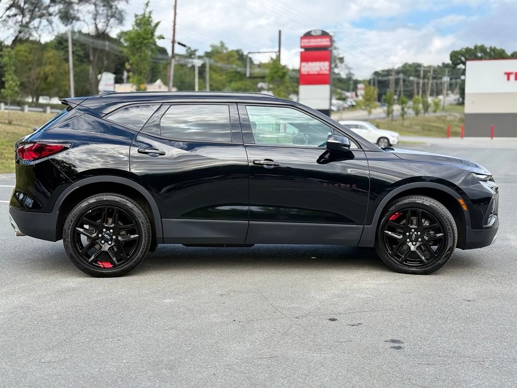 Used 2022 Chevrolet Blazer LT w/ Redline Edition AWD/4WD image 7