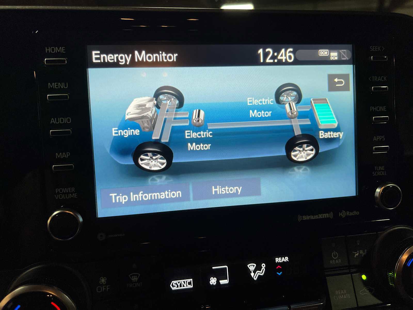 Used 2022 Toyota Highlander LE image 38