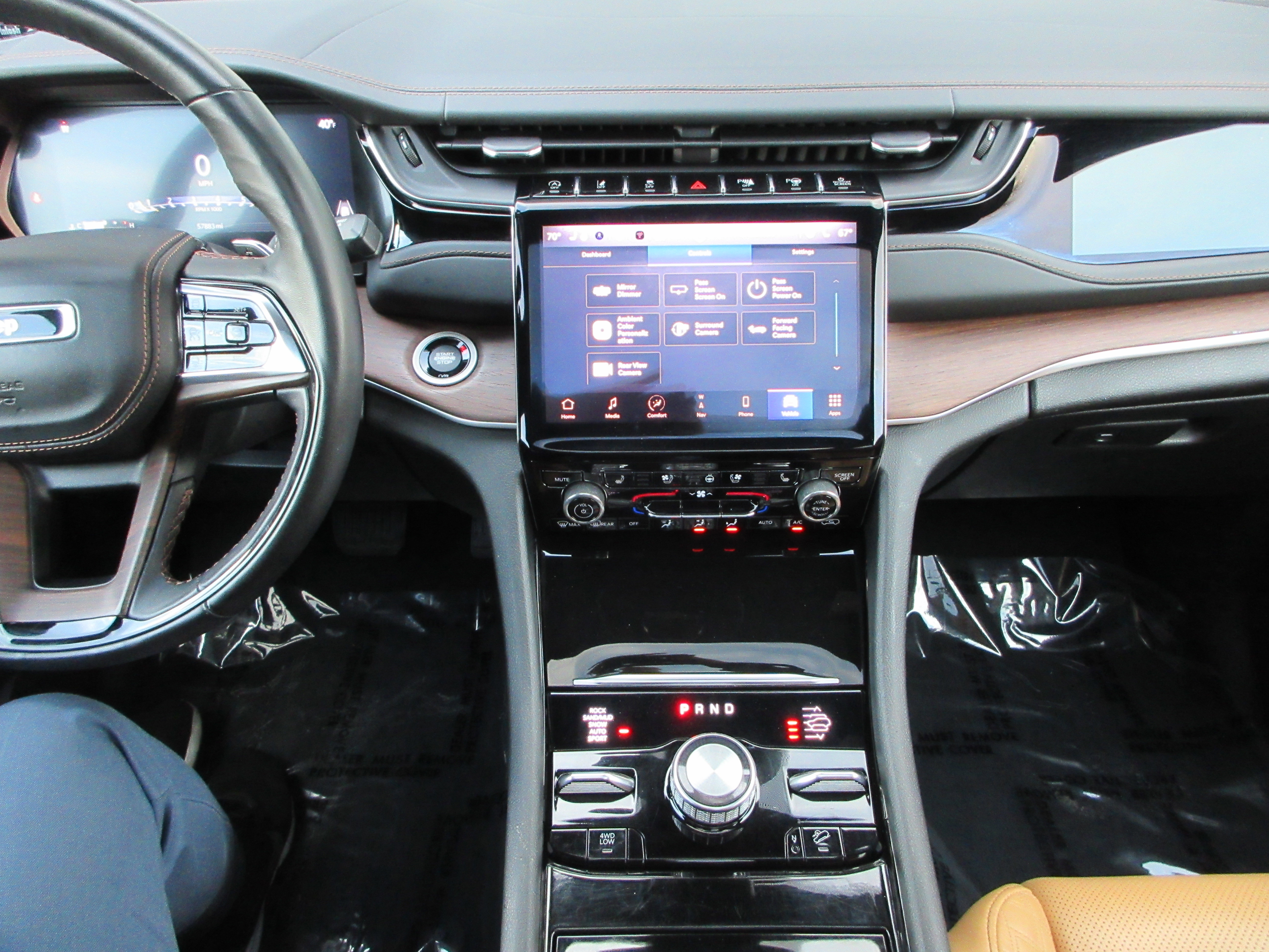 Used 2023 Jeep Grand Cherokee Summit w/ Luxury Tech Group V image 43