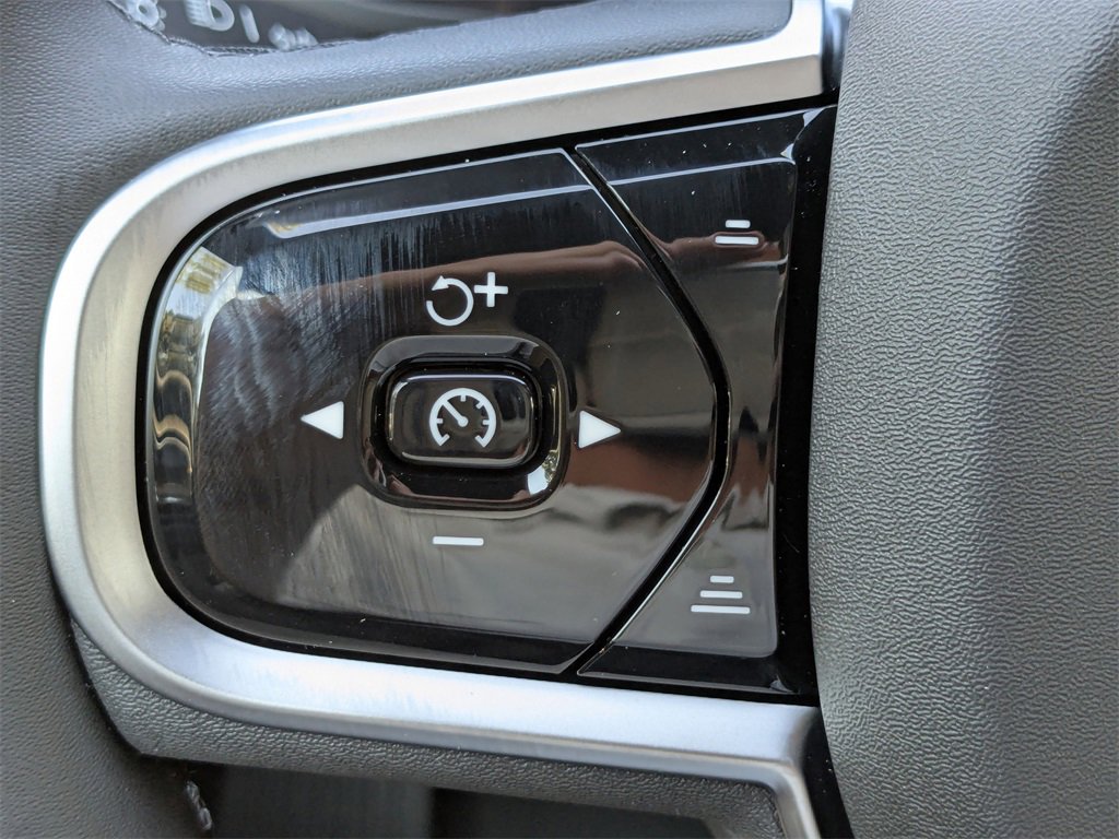 New 2026 Volvo XC60 B5 Plus w/ Protection Package Premier image 28