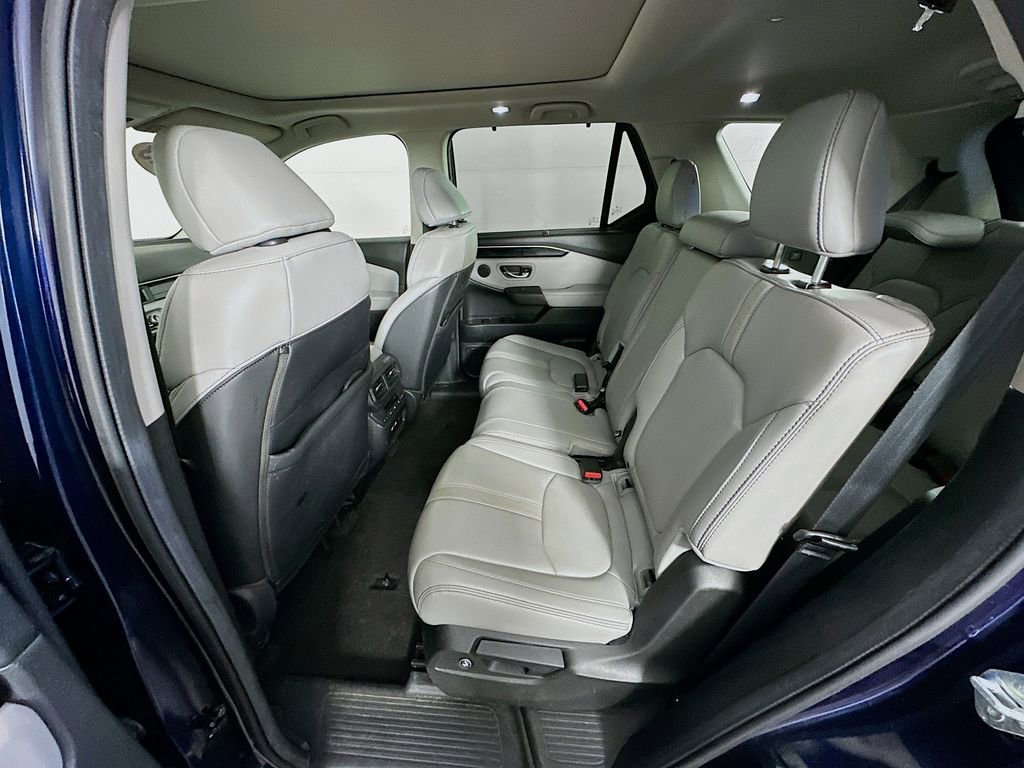 Used 2023 Honda Pilot Touring image 34