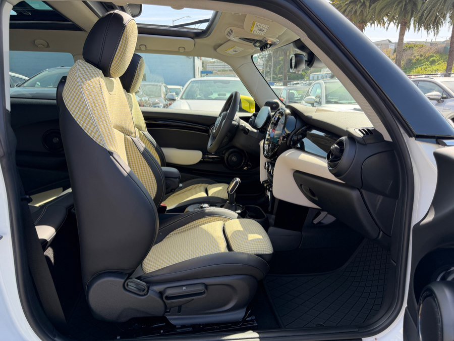 Used 2023 MINI Cooper SE image 38