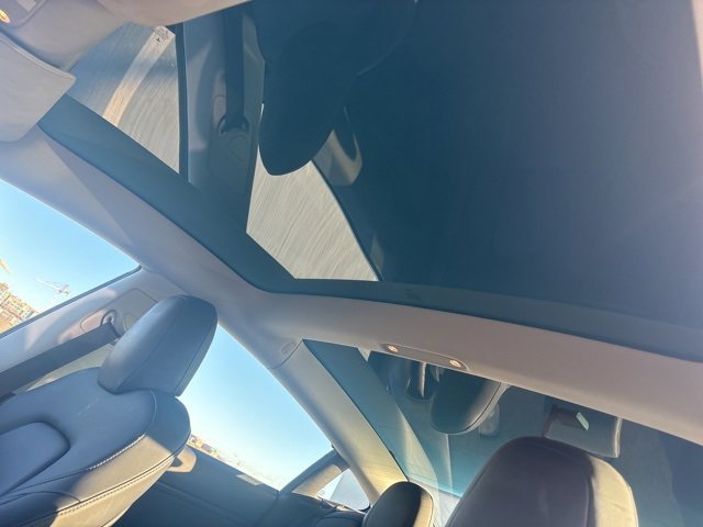 Used 2019 Tesla Model 3 image 7