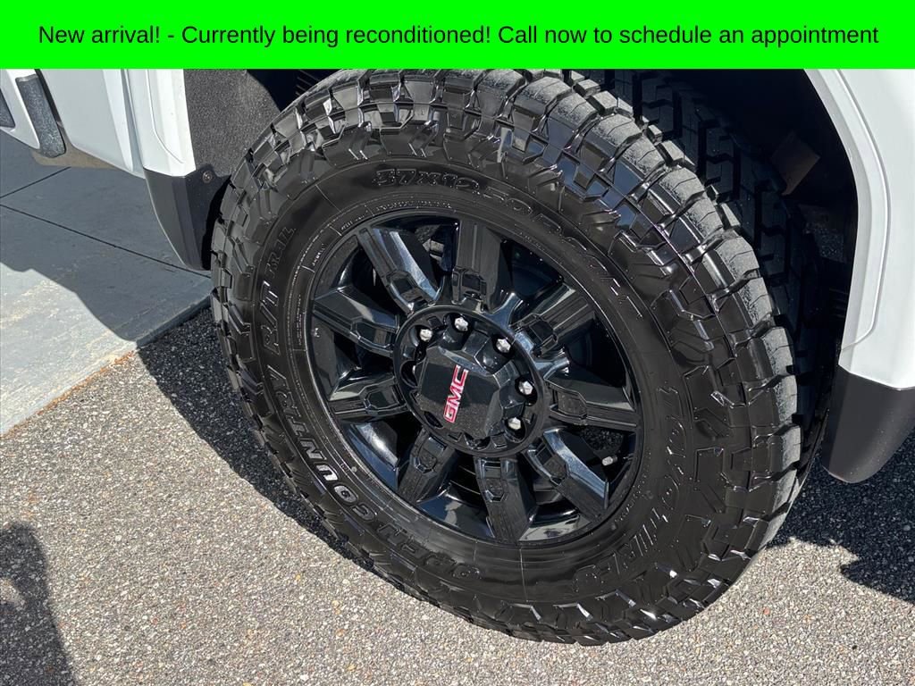 Used 2025 GMC Sierra 2500 AT4 w/ AT4 Premium Plus Package image 27