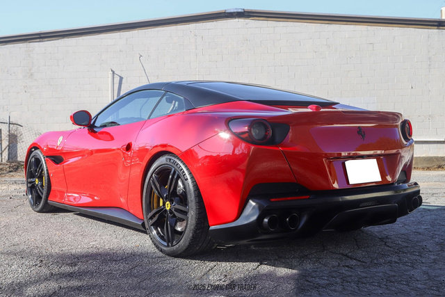 Used 2019 Ferrari Portofino image 6