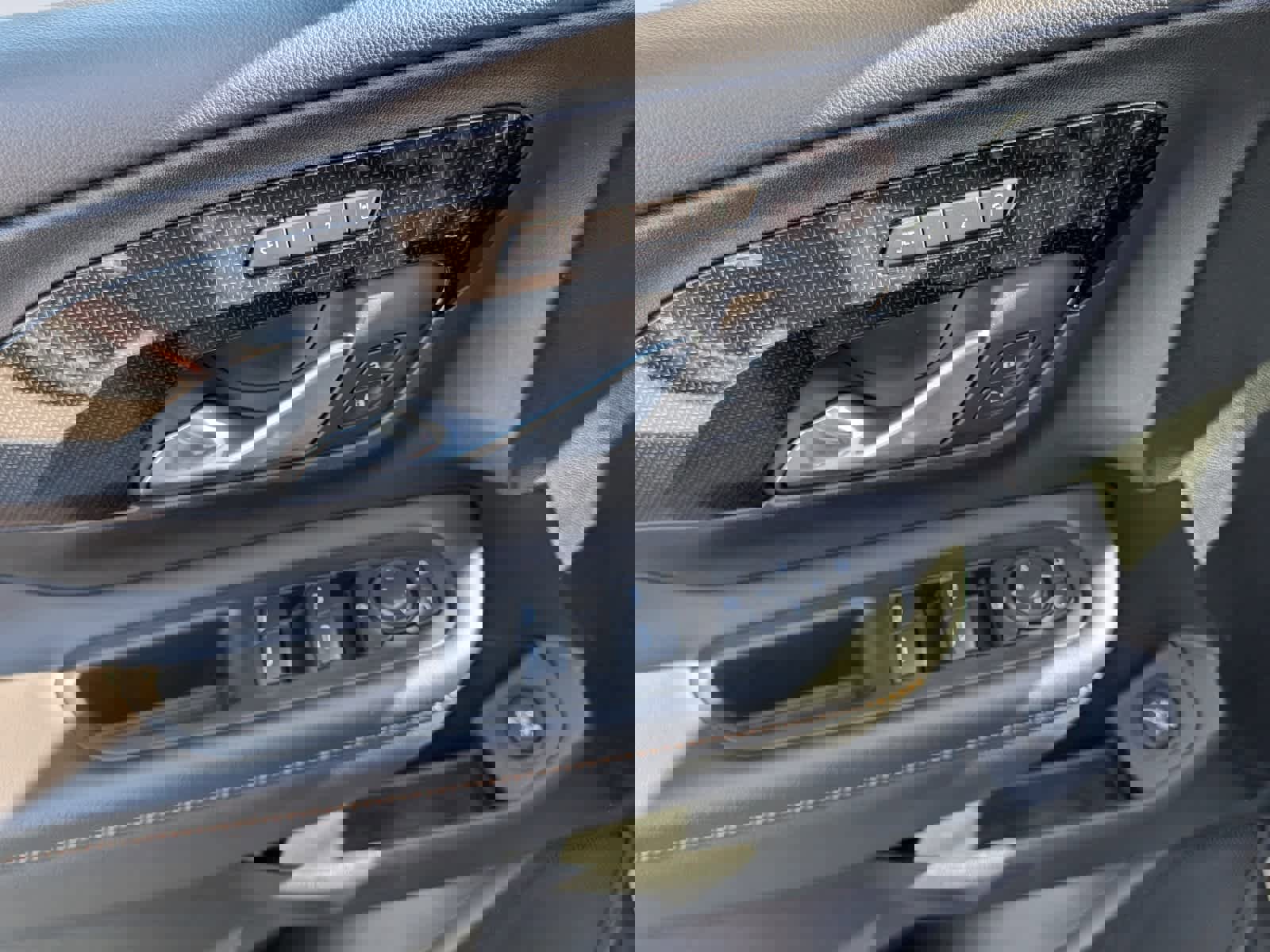 Certified 2022 GMC Terrain AT4 w/ Infotainment Package II image 19