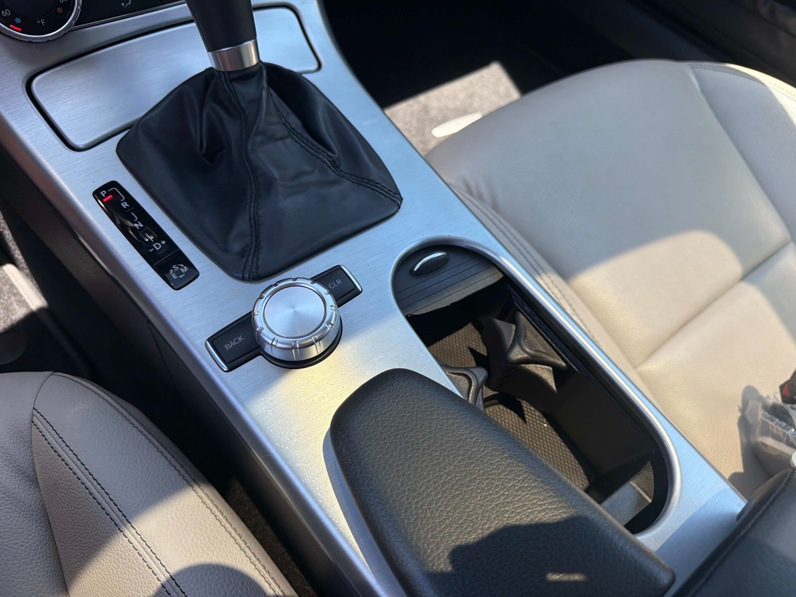Used 2015 Mercedes-Benz SLK 250 image 19