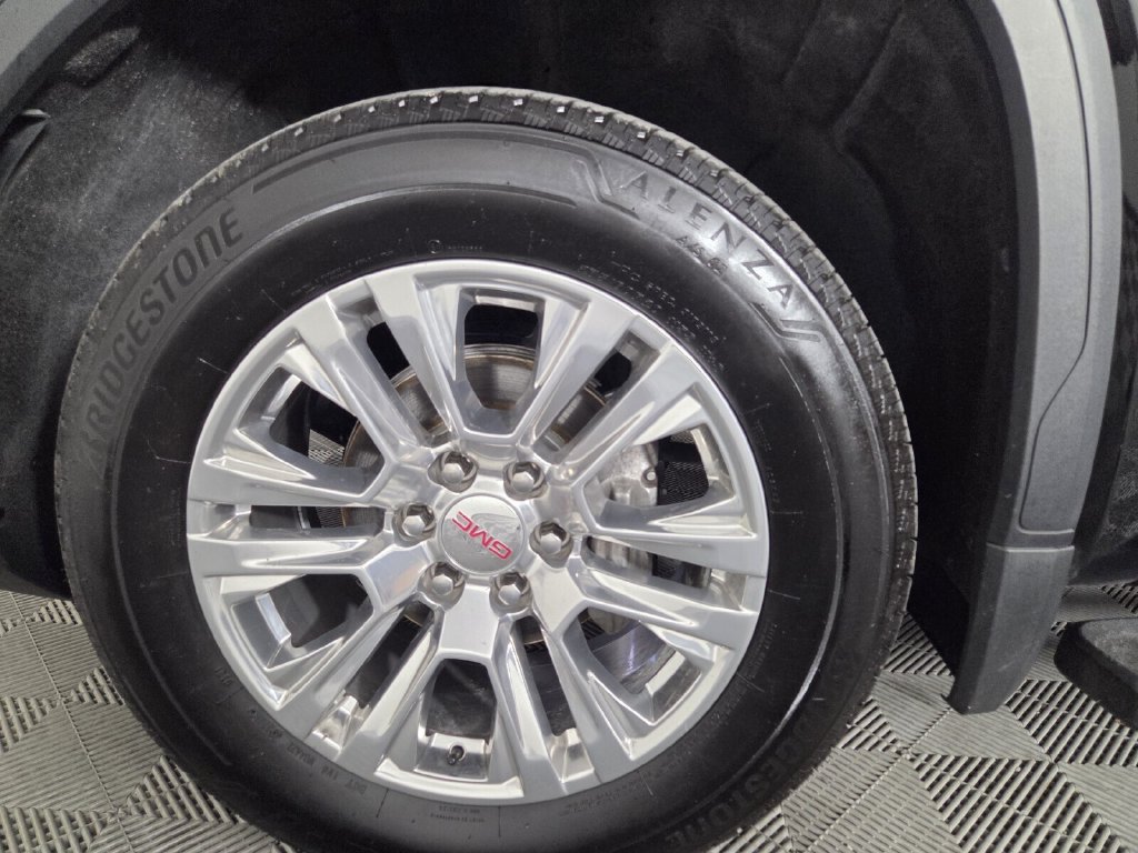 Used 2024 GMC Sierra 1500 Denali w/ Technology Package RWD image 8