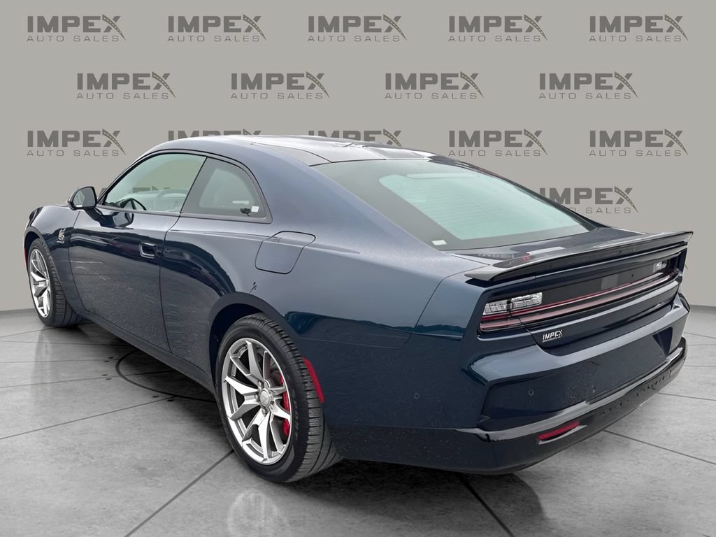 Used 2025 Dodge Charger Daytona Scat Pack w/ Track Pack AWD/4WD image 2