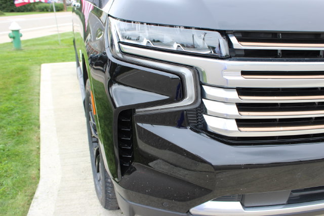 Used 2022 Chevrolet Tahoe High Country w/ Max Trailering Package AWD/4WD image 5