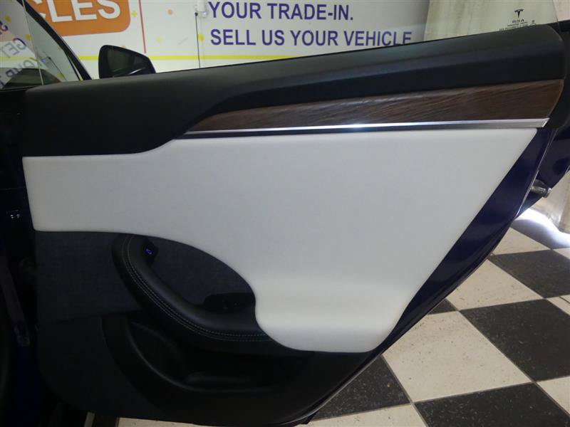 Used 2022 Tesla Model S AWD/4WD image 22
